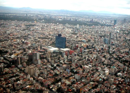 http://www.tatiana.info/pictures/pix20/mexico-city-from-plane.jpg
